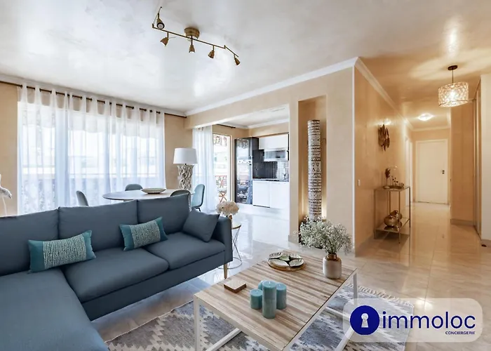 Air-Conditioned Apartment With Terrace Sea View